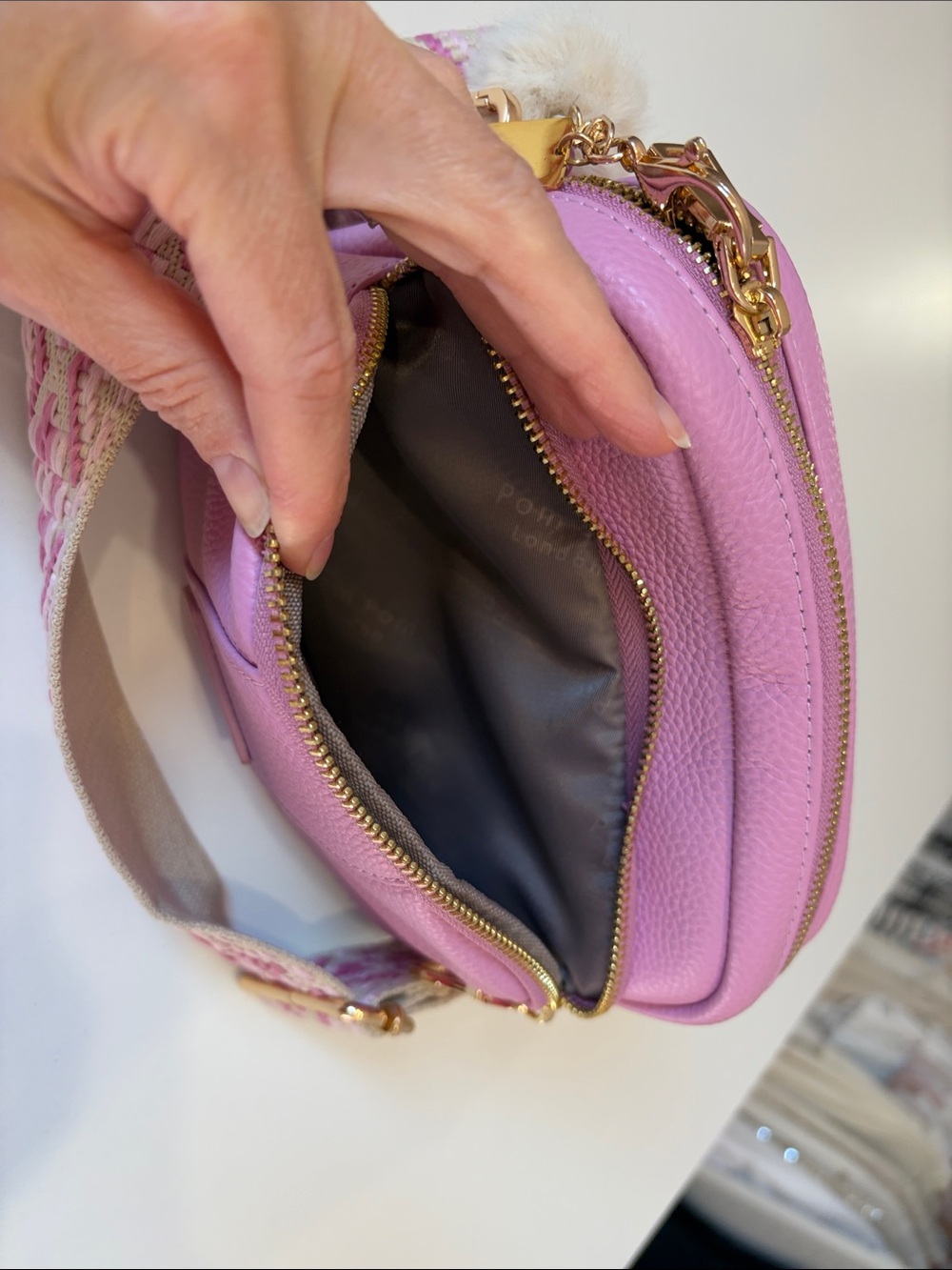 Pom Pom London crossbody with interchangeable straps - Picture 4 of 13